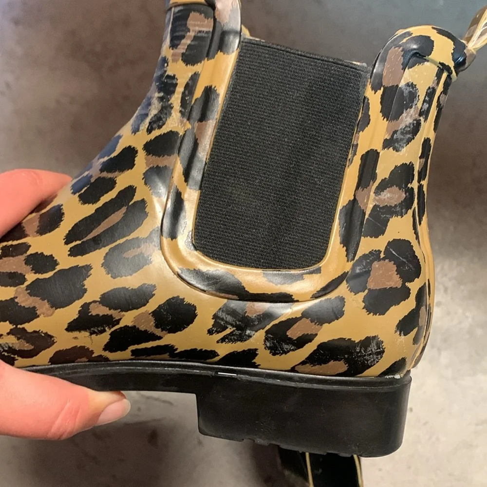 Old Navy 1” heel